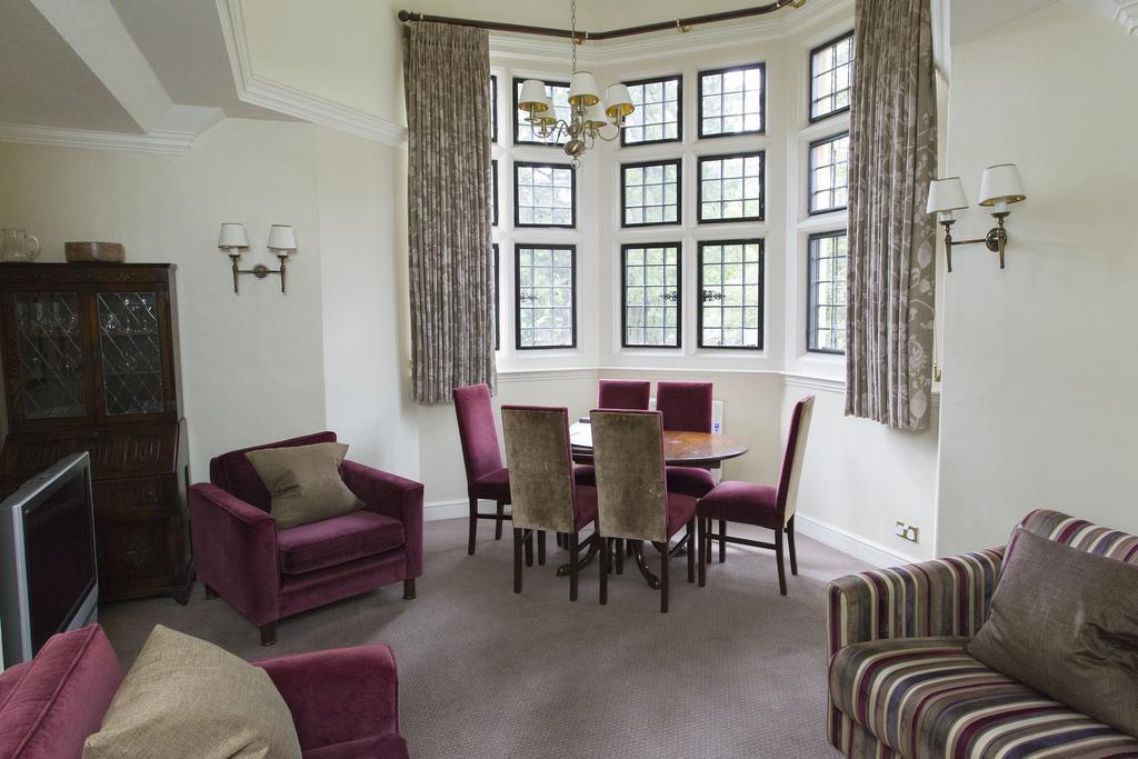 Brockenhurst Self Catering Apartments Rum bild