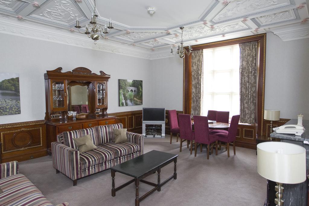 Brockenhurst Self Catering Apartments Rum bild