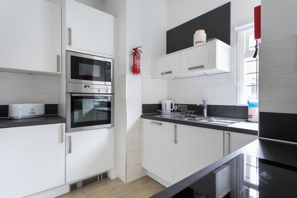 Brockenhurst Self Catering Apartments Exteriör bild