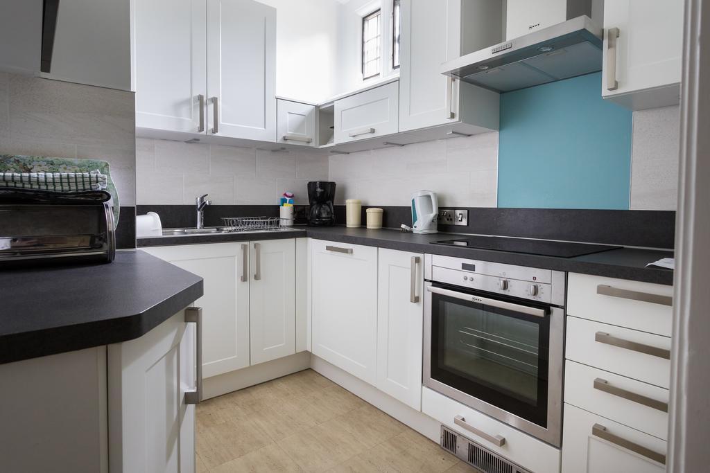 Brockenhurst Self Catering Apartments Exteriör bild